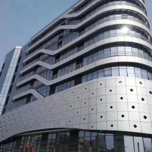 鋁單板幕墻白色氟碳噴涂鋁板鏤空鋁單板安裝幕墻鋁板設(shè)計(jì)制作安裝